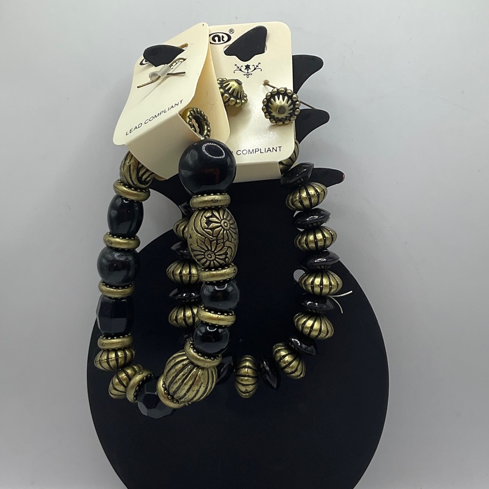 Fashion Jewelry Black and Antique Gold Beaded Bracelet Set with Stud Earrings